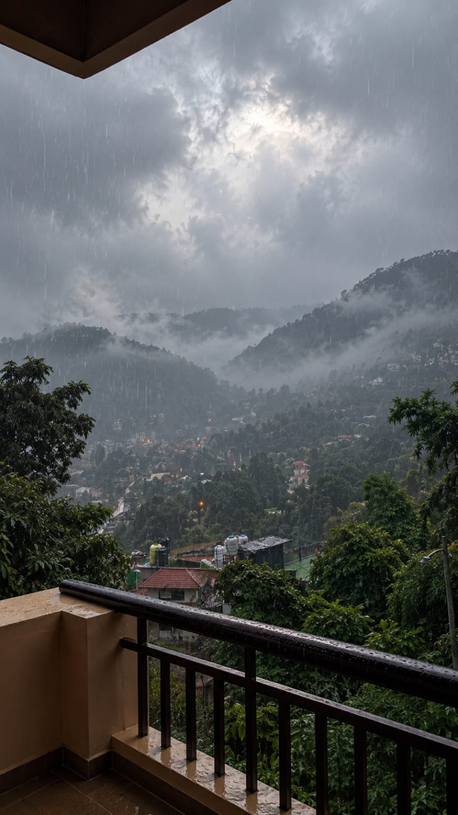 Hotel garden and outdoor seating area Bhimtal